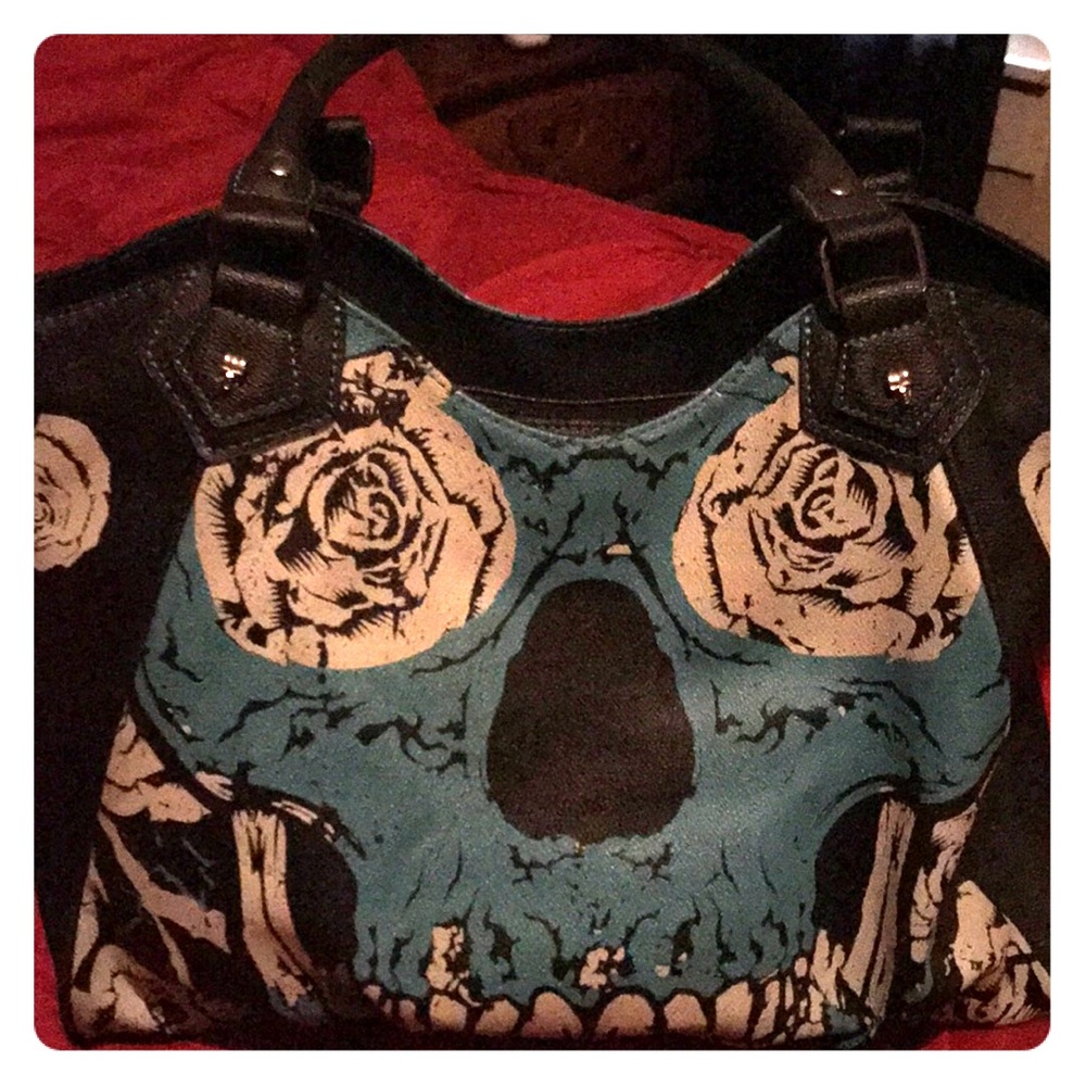 Skull purse